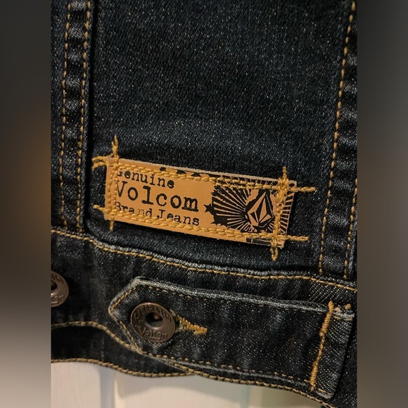 Volcom jean jacket-size small like new - Picture 5 of 9